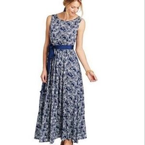 Vineyard Vines Navy and White Floral Maxi Dress